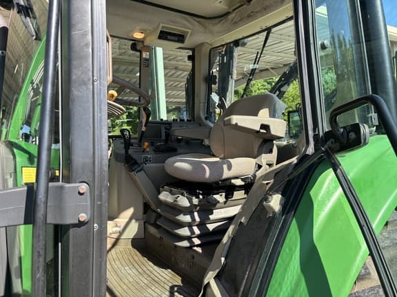 Image of John Deere 6330 equipment image 4