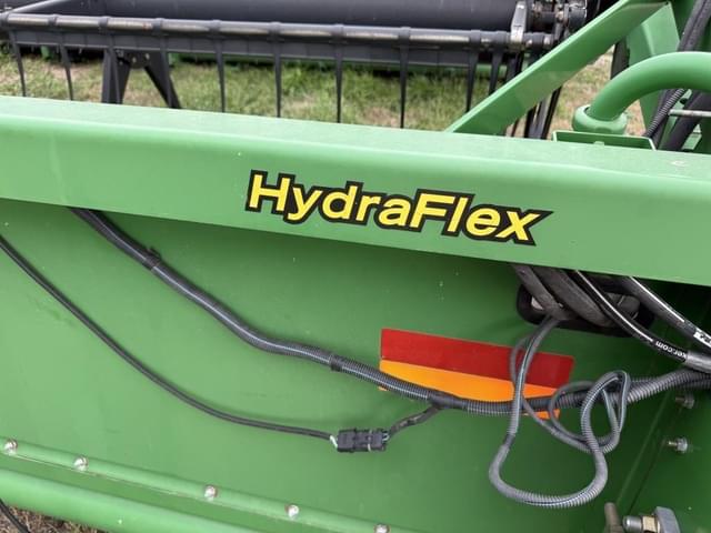 Image of John Deere 635F equipment image 2