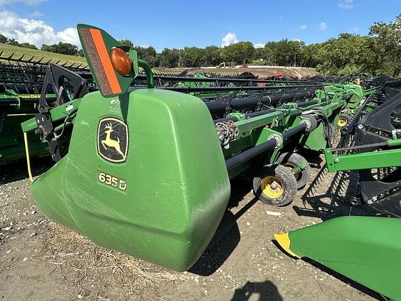 Image of John Deere 635D equipment image 2