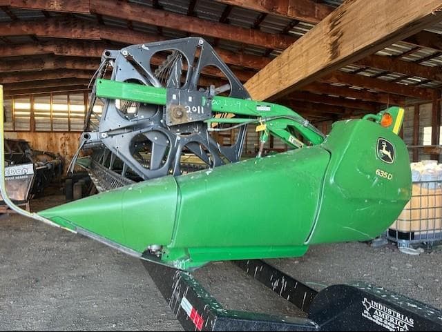 Image of John Deere 635D equipment image 2