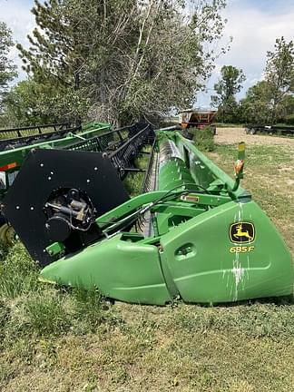 Image of John Deere 635F equipment image 3