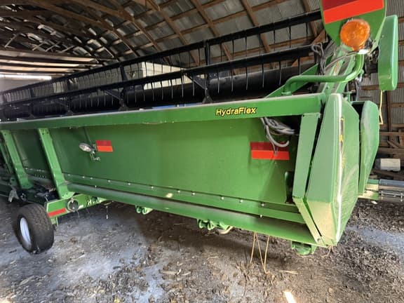 Image of John Deere 635F equipment image 4