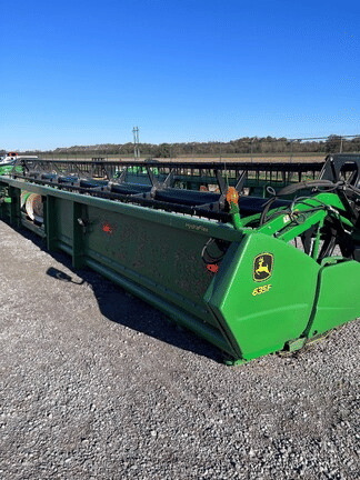 Main image John Deere 635F