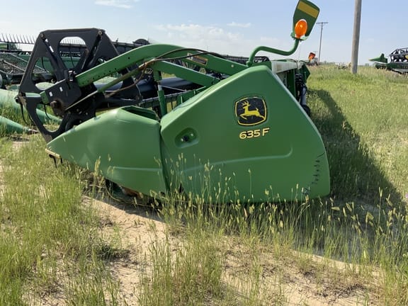 Main image John Deere 635F