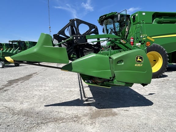 2011 John Deere 635F Equipment Image0