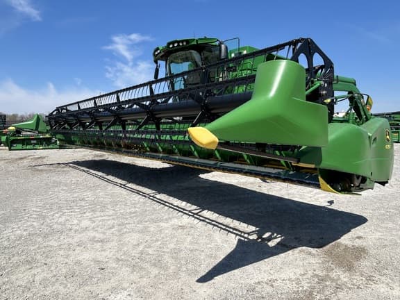 Image of John Deere 635F equipment image 3