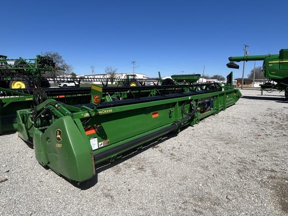 2011 John Deere 635F Equipment Image0