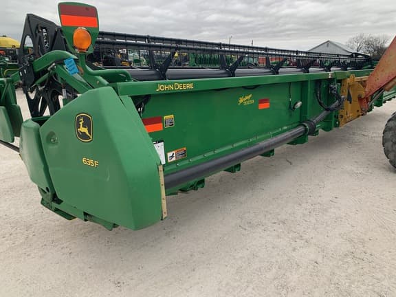 Image of John Deere 635F equipment image 4