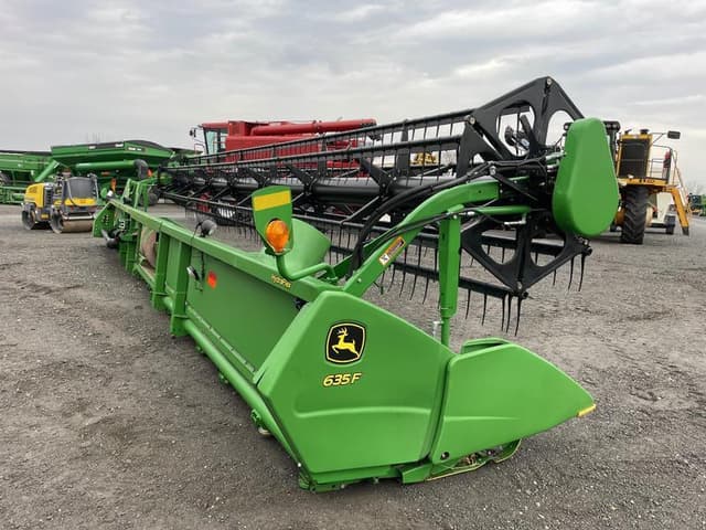 Image of John Deere 635F equipment image 2