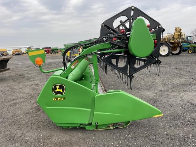 Image of John Deere 635F equipment image 3