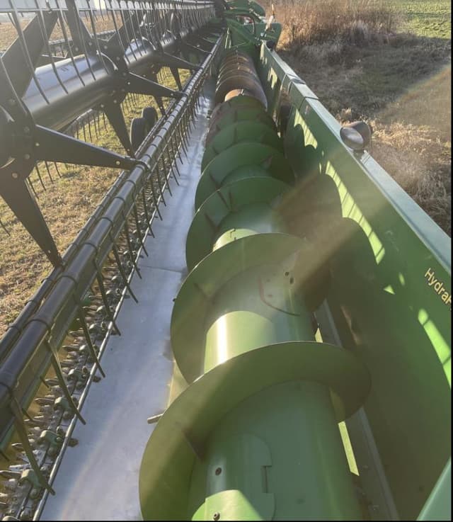 Image of John Deere 635F equipment image 1