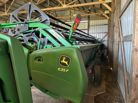 Image of John Deere 635F equipment image 2
