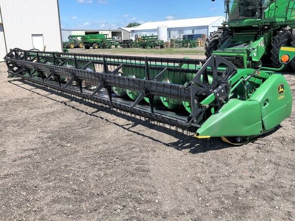 Main image John Deere 635F