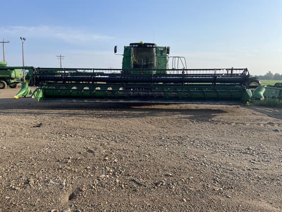 Image of John Deere 635F Primary image
