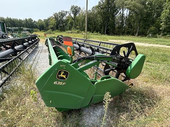 Image of John Deere 635F equipment image 3