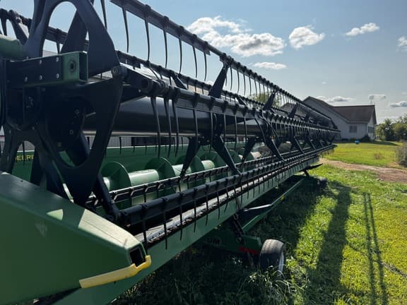 Image of John Deere 635F equipment image 1