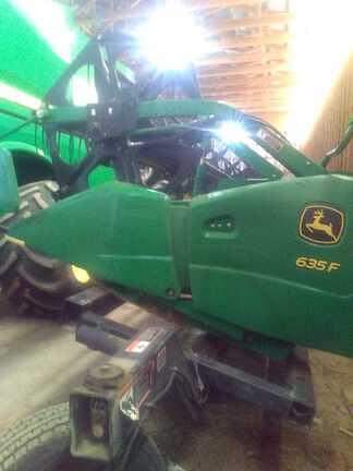 Image of John Deere 635F equipment image 1