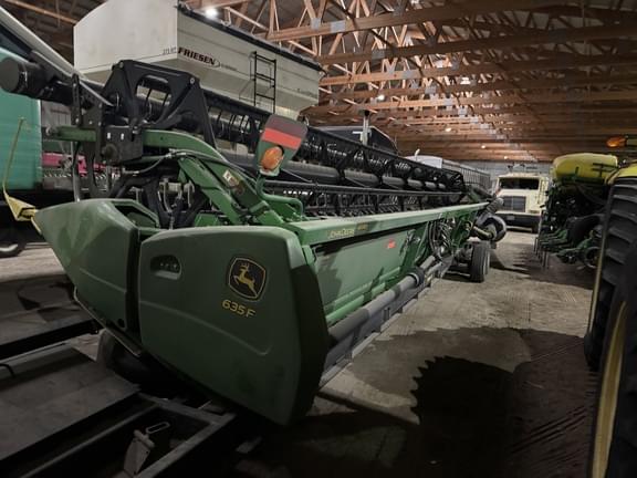 Image of John Deere 635F equipment image 3