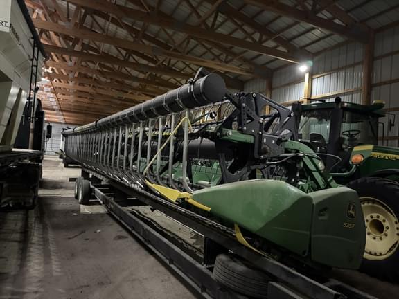 Image of John Deere 635F equipment image 1