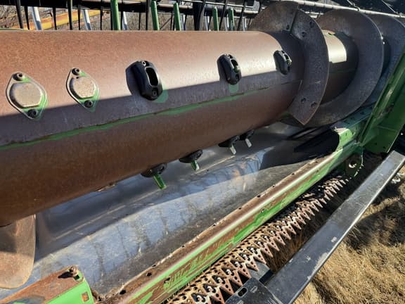 Image of John Deere 635F equipment image 4