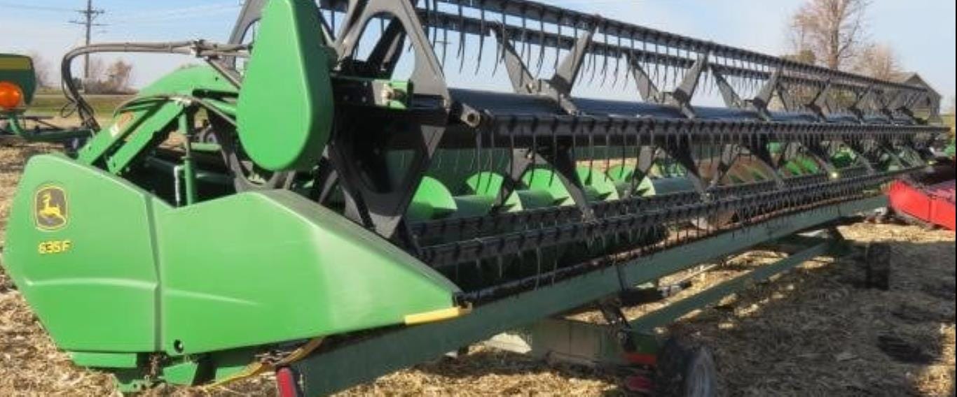 2011 John Deere 635F Equipment Image0