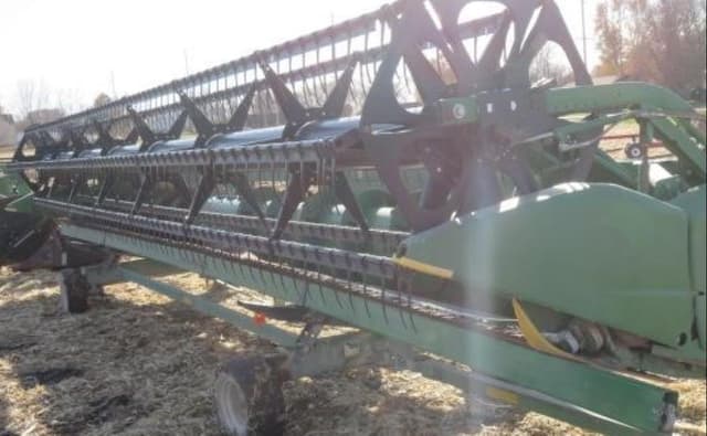 Image of John Deere 635F equipment image 1