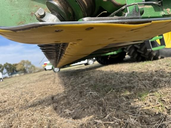 Image of John Deere 635F equipment image 4