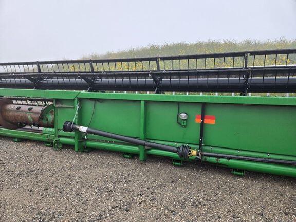 Image of John Deere 635F equipment image 2