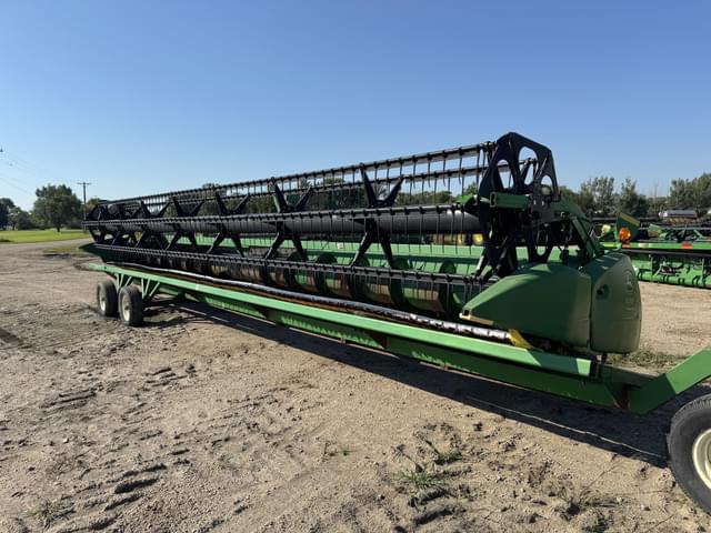 Image of John Deere 635F equipment image 2