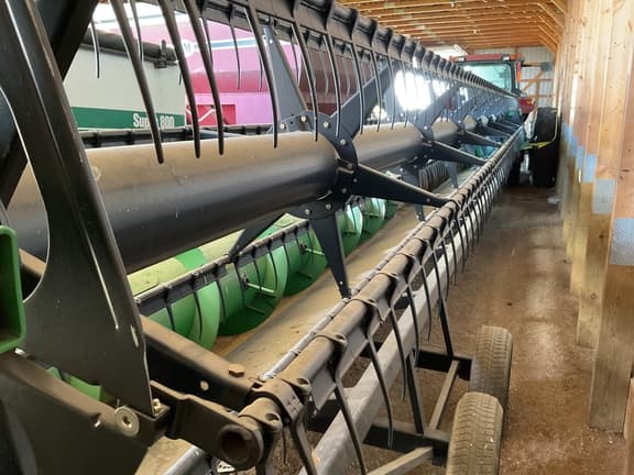 Image of John Deere 635F equipment image 1