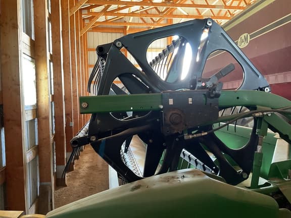 Image of John Deere 635F equipment image 3
