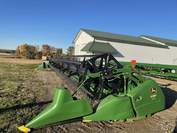 Main image John Deere 635F
