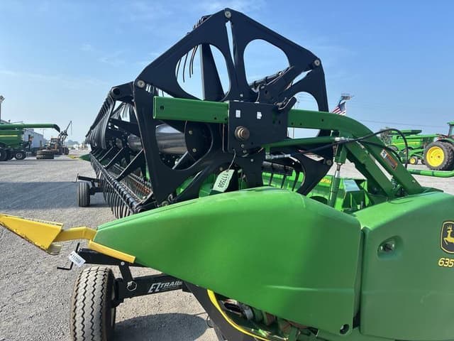 Image of John Deere 635F equipment image 3