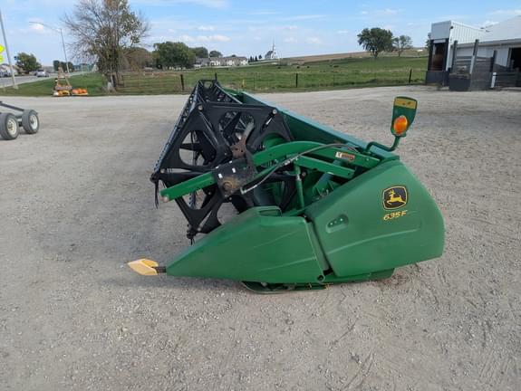 Image of John Deere 635F equipment image 4