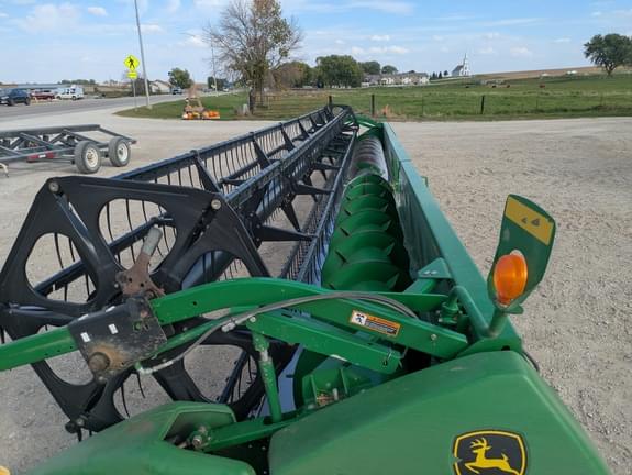 Image of John Deere 635F equipment image 3