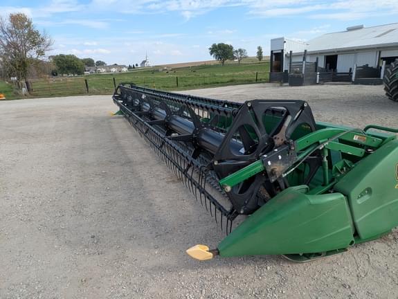 Image of John Deere 635F equipment image 1