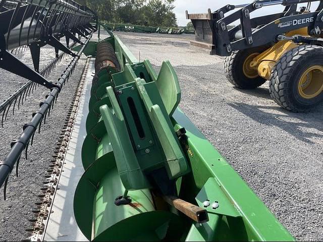 Image of John Deere 635F equipment image 3