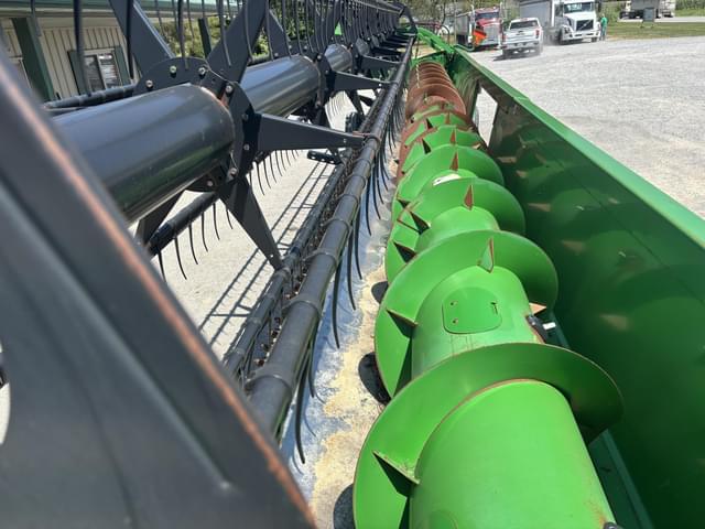 Image of John Deere 635F equipment image 2