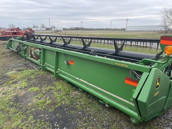 Main image John Deere 635F