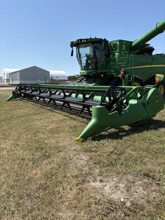Image of John Deere 635F equipment image 1