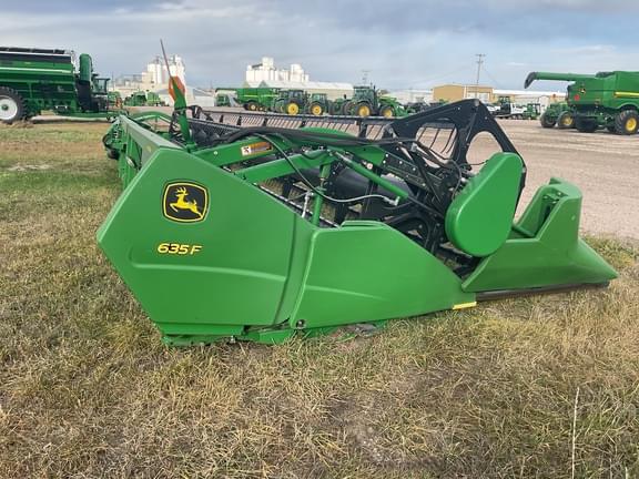Image of John Deere 635F equipment image 1