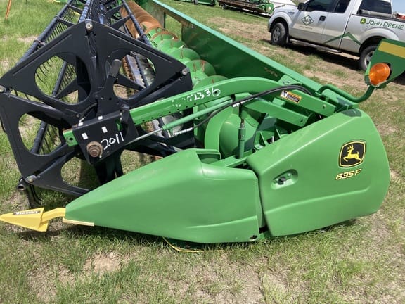 Main image John Deere 635F