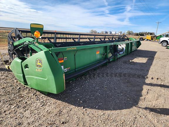 Image of John Deere 635F equipment image 2