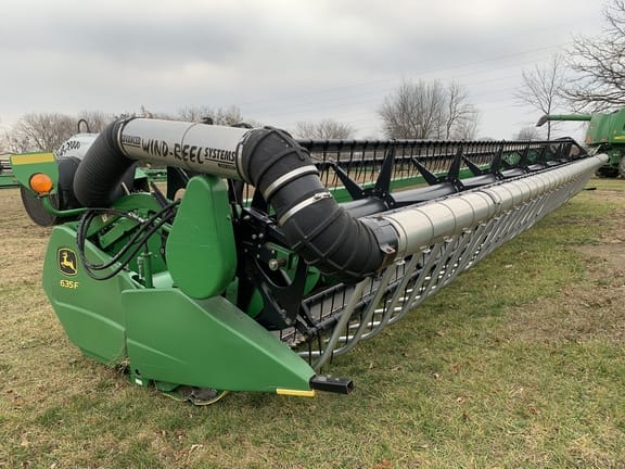 Main image John Deere 635F