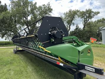 Main image John Deere 635F