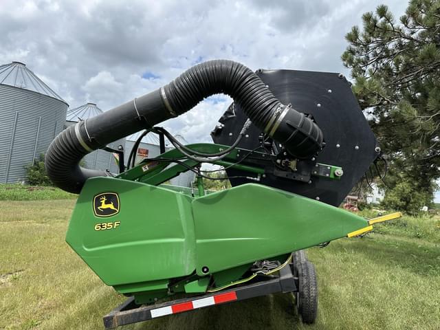 Image of John Deere 635F equipment image 4