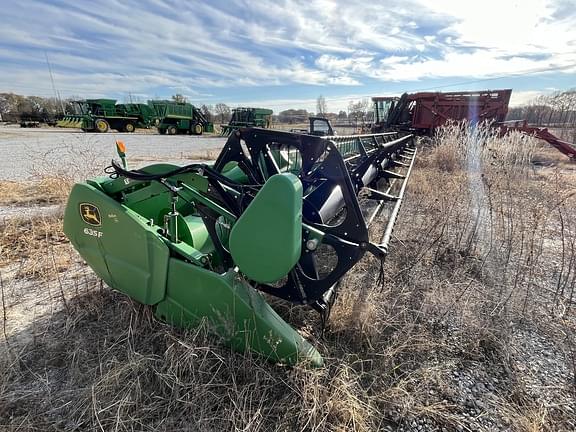 Image of John Deere 635F equipment image 1