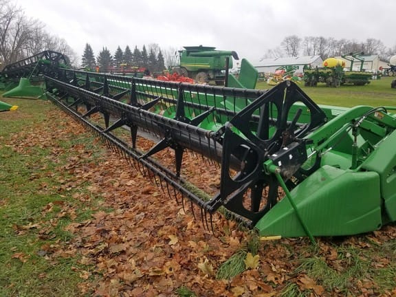 Main image John Deere 635F