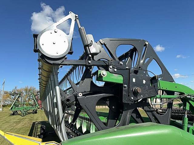 Image of John Deere 625F equipment image 2