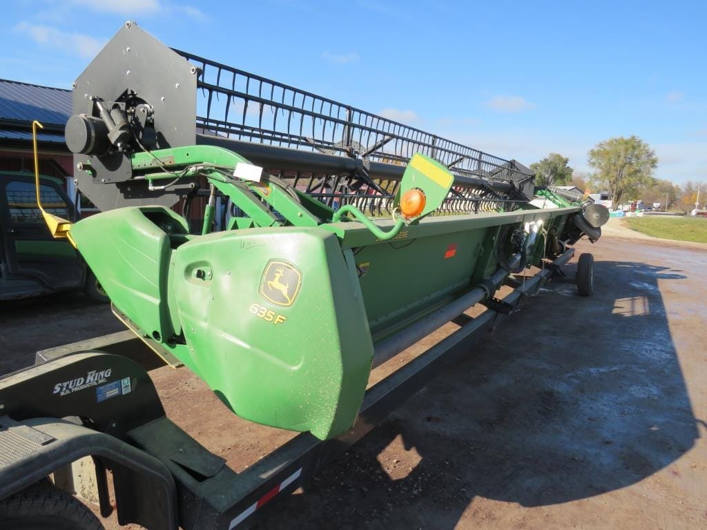 Main image John Deere 635F